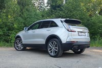 Тест-драйв Cadillac XT4