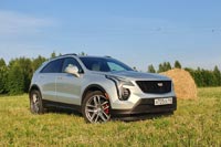 Тест-драйв Cadillac XT4