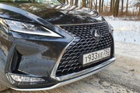 Тест-драйв Lexus RX