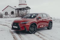 Тест-драйв Lexus NX