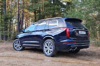 Тест-драйв Cadillac XT6