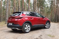 Тест-драйв Opel Grandland X