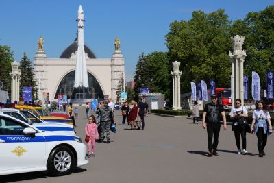 
        В Москве сотрудники Госавтоинспекции приняли участие в организации и проведении фестиваля «Большая перемена»    